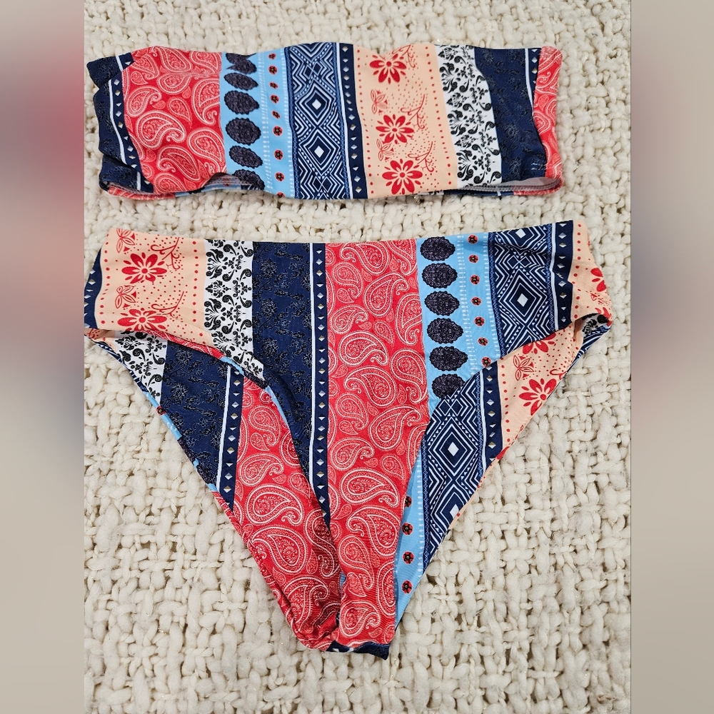 SHEIN Colorful Patterned Bikini Set